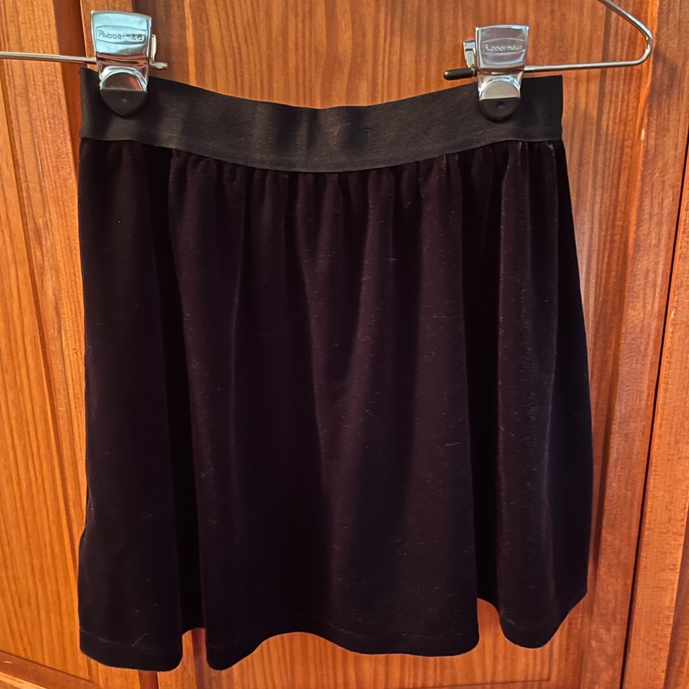 The GAP velvet skirt
